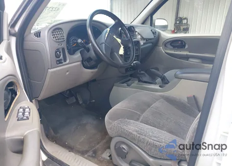 2003 Chevrolet Trailblazer Ls z USA, uszkodzony, nr VIN 1GNDS13S532286619